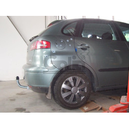 S058A GALIA Полностью оцинкованный фаркоп на SEAT Ibiza III 2002-2008. Подрозетник убирается за бампер. Тип шара: A. Невидимый вырез бампера. Нагрузки: 1200/50 к