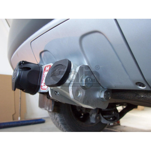 S090C GALIA Полностью оцинкованный фаркоп на Skoda Praktik 2006-2015, Roomster 2006-2015, включая Scout, с 06/2010-2015 требуется электрика с блоком согласования. Тип шара: C (горизонтальный съемный). Требуется вырез в бампере. Нагрузки: 1200/50 кг, масса