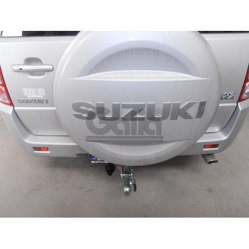 S097A GALIA Полностью оцинкованный фаркоп на Suzuki Grand Vitara 5 дверей 2005-2016. Тип шара: A. Невидимый вырез бампера. Нагрузки: 2000/85 кг, масса фаркопа 17,02 кг