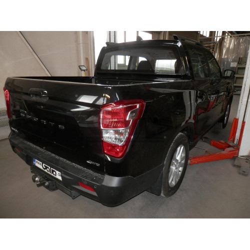S130A GALIA Полностью оцинкованный фаркоп на KGM Musso Sports 2023-, KGM Rexton Sports 2023-, SsangYong Musso Sports 2017-2023, SsangYong Rexton Sports 2018-2023. Тип шара: F. Установка без выреза бампера. Нагрузки: 3500/140 кг, масса фаркопа 23 кг