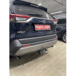 T072A GALIA Полностью оцинкованный фаркоп на Toyota RAV4 V XA50 2019-2025, Suzuki Across 2020-2025. Тип шара: A. Установка без снятия и выреза бампера. Нагрузки: 2100/100 кг, м