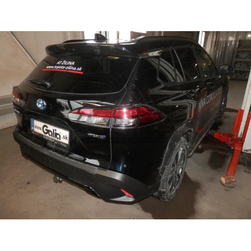 T080C GALIA Полностью оцинкованный фаркоп на Toyota Corolla Cross 2022-. Тип шара: C (горизонтальный съемный). Невидимый вырез бампера. Нагрузки: 1200/75 кг, масса фаркопа 15,57 кг