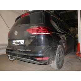 V082C GALIA Полностью оцинкованный фаркоп на Volkswagen Touran 2015-. Подрозетник убирается за бампер. Тип шара: C (горизонтальный съемный). Установка без в
