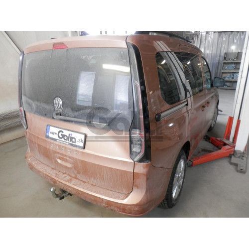 V090C GALIA Полностью оцинкованный фаркоп на Volkswagen Caddy 2020-, Ford Tourneo Connect 2022-, Ford Transit Connect 2022-. Тип шара: C (горизонтальный съемный). Установка без выреза бампера. Нагрузки: 1500/80 кг, масса фаркопа 17,07 кг