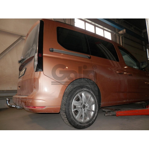V090C GALIA Полностью оцинкованный фаркоп на Volkswagen Caddy 2020-, Ford Tourneo Connect 2022-, Ford Transit Connect 2022-. Тип шара: C (горизонтальный съемный). Установка без выреза бампера. Нагрузки: 1500/80 кг, масса фаркопа 17,07 кг