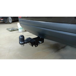 F.4013.002 BERG Фаркоп на Mitsubishi Outlander 2012-2022. Требуется подрезка бампера. Тип шара: E. Нагрузки: 1800/75 кг, масса фаркопа 23 кг (без электрики в комплекте)