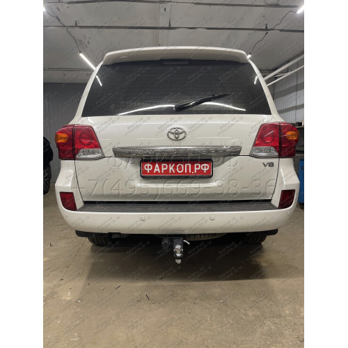 TLC-07-991122.00 PT GROUP Фаркоп на Toyota Land Cruiser 200, в т.ч. TRD 2007-2021, Lexus LX 2007-2022 без подрезки бампера. Тип шара: E (легкосъемный шар под квадрат). Нагрузки: 3500/140 кг, масса фаркопа 11,5 кг (без электрики в комплекте)