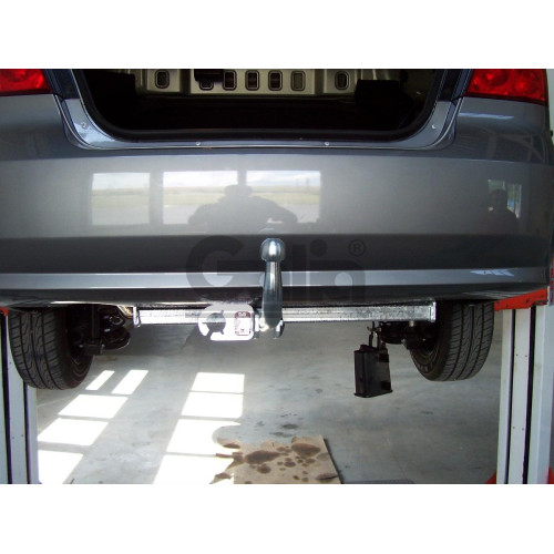 C049A GALIA Полностью оцинкованный фаркоп на Chevrolet Aveo седан 2002-2012, Daewoo Kalos седан 2002-2012, Chevrolet Nexia 2020-. Тип шара: A. Установка без снятия и выреза бампера. Нагрузки: 1200/50 кг, масса фаркопа 21,62 кг