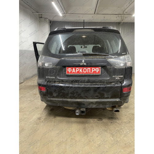F.4012.001 BERG Фаркоп на Mitsubishi Outlander XL 2007-2012, Peugeot 4007 2008-2012, Citroen C-Crosser 2007-2012. Требуется подрезка бампера. Тип шара: E. Нагрузки: 1500/75 кг, масса фаркопа 24 кг (без электрики в комплекте)