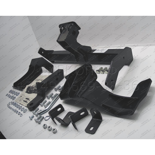 F.4012.001 BERG Фаркоп на Mitsubishi Outlander XL 2007-2012, Peugeot 4007 2008-2012, Citroen C-Crosser 2007-2012. Требуется подрезка бампера. Тип шара: E. Нагрузки: 1500/75 кг, масса фаркопа 24 кг (без электрики в комплекте)
