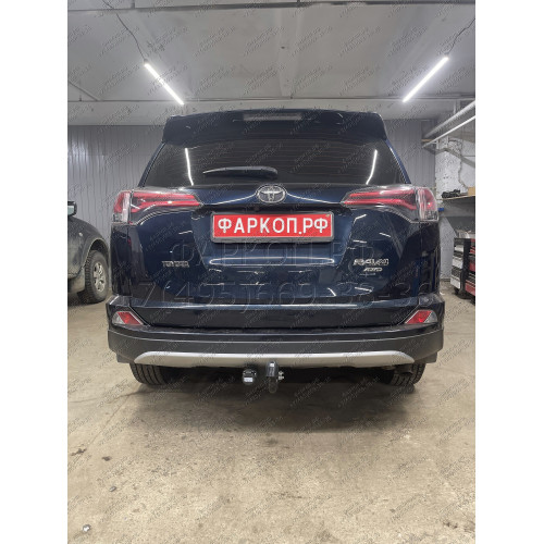 F.5711.001 BERG Фаркоп на Toyota RAV4 2013-2019. Требуется подрезка бампера. Тип шара: A. Нагрузки: 1200/75 кг, масса фаркопа 22 кг (без электрики в комплекте)