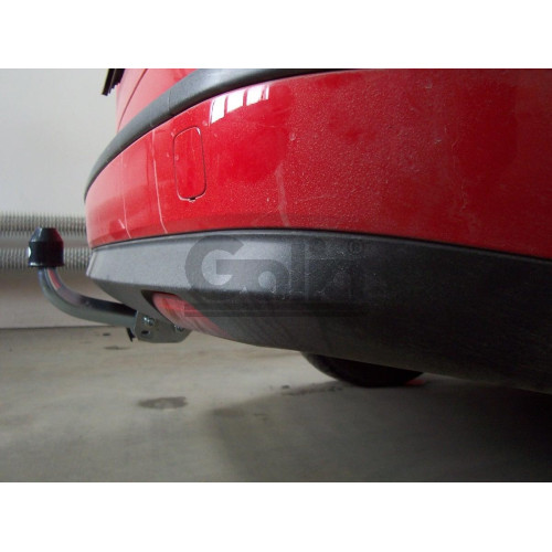 F096A GALIA Полностью оцинкованный фаркоп на Ford Focus II универсал 2004-2011. Тип шара: A. Без выреза бампера. Нагрузки: 1500/75 кг, масса фаркопа 15,52 кг