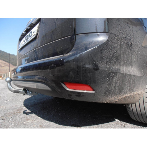 F096A GALIA Полностью оцинкованный фаркоп на Ford Focus II универсал 2004-2011. Тип шара: A. Без выреза бампера. Нагрузки: 1500/75 кг, масса фаркопа 15,52 кг