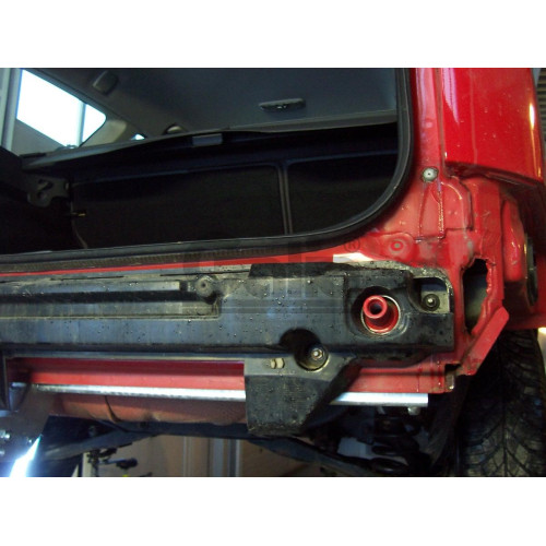 F096A GALIA Полностью оцинкованный фаркоп на Ford Focus II универсал 2004-2011. Тип шара: A. Без выреза бампера. Нагрузки: 1500/75 кг, масса фаркопа 15,52 кг