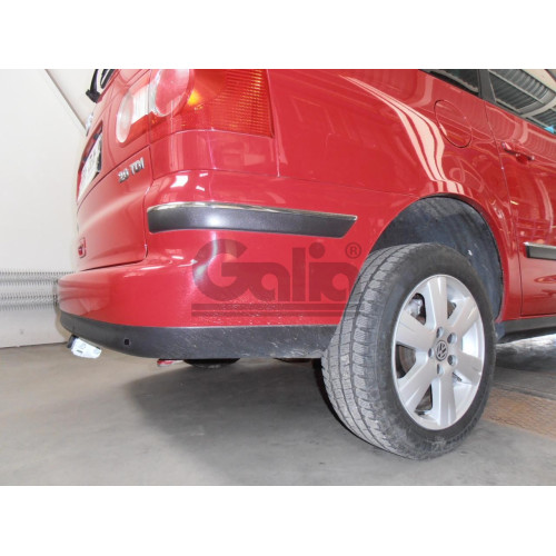F104C GALIA Полностью оцинкованный фаркоп на Ford Galaxy 2000-2006, SEAT Alhambra 2000-2010, Volkswagen Sharan 2000-2010 2WD/4WD. Подрозетник убирается за бампер. Тип шара: C (горизонтальный съемный). Без выреза бампера. Нагрузки: 2000/85 кг, масса фаркоп