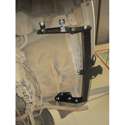 FA 0951-E Бизон Фаркоп на Honda Element 2003-2011 без подрезки бампера. Тип шара: E (легкосъемный шар под квадрат). Нагрузки: 2500/120 кг. Не комплектуется электрикой