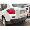 FA 1010-E Бизон Фаркоп на Toyota Highlander 1 XU20-40 2003-2010, Lexus RX 300/350/400 2003-2009 без подрезки бампера. Тип шара: E (легкосъемный шар под квадрат). Нагрузки: 3100/120 кг. Не комплектуется электрикой