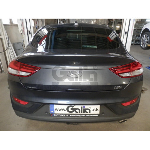 H116C GALIA Полностью оцинкованный фаркоп на Hyundai i30 Fastback 2017-. Тип шара: C (горизонтальный съемный). Установка без снятия и выреза бампера. Нагрузки: 1600/85 кг, масса фаркопа 15,47 кг
