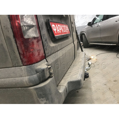 F116-F Лидер-плюс ТСУ для Ford Transit фургон, с задней подножкой 2000-2014 без снятия и выреза бампера. Тип шара: F. Нагрузки: 2000/100 кг, масса фаркопа 22,92 кг (без электрики в комплекте)