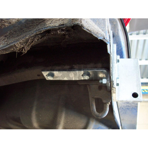 M020A GALIA Полностью оцинкованный фаркоп на Mazda Premacy 1999-2004. Тип шара: A. Без выреза бампера. Нагрузки: 1400/75 кг, масса фаркопа 17,75 кг