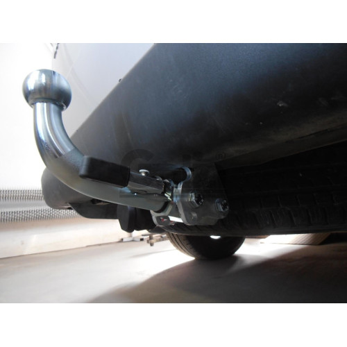 M108A GALIA Полностью оцинкованный фаркоп на Mercedes V-Class w447 2014-, Mercedes Vito w639 2003-2014, w447 2014-, Mercedes Viano w639 2003-2014. Особенности: задний привод, после 07/2010- необходима большая подрезка бампера. Тип шара: A. Невидимый вырез