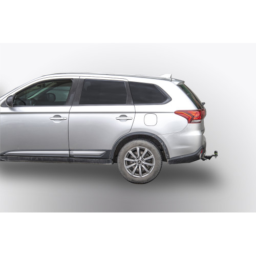 M113-E Лидер-плюс ТСУ для Mitsubishi Outlander 2012-2022. Требуется подрезка бампера. Тип шара: E. Нагрузки: 1500/100 кг, масса фаркопа 25,12 кг (без электрики в комплекте)