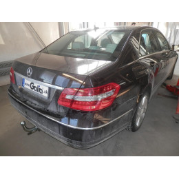 M138C GALIA Полностью оцинкованный фаркоп на Mercedes E-Class w212 седан, кроме AMG 2009-2016. Подрозетник убирается за бампер. Тип шара: C (горизонтальный съемн