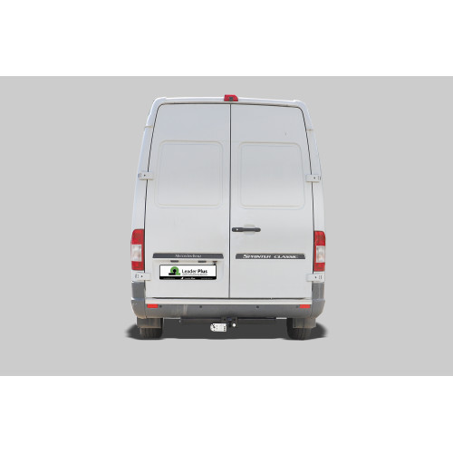 M201-F Лидер-плюс ТСУ для Mercedes Sprinter Classic (909, база 3,5 без ступеньки) 2013-2020 без снятия и выреза бампера. Тип шара: F. Нагрузки: 2000/100 кг, масса фаркопа 18,4 кг (без электрики в комплекте)