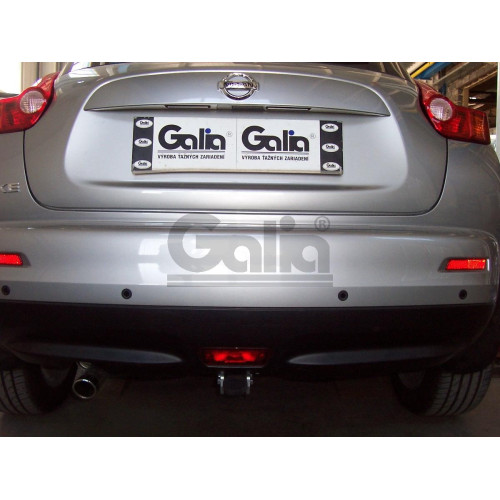N053A GALIA Полностью оцинкованный фаркоп на Nissan Juke 2WD 2011-2019. Подрозетник убирается за бампер. Шар перекрывает противотуманную фару. Тип шара: A. Невидимый вырез бампера. Нагрузки: 1400/75 кг, масса фаркопа 17,07 кг