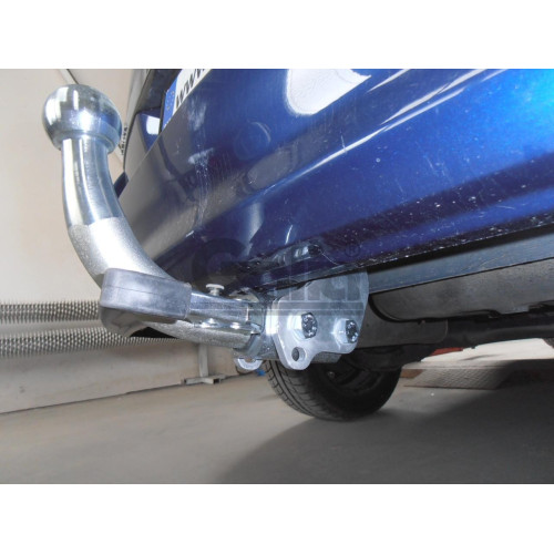 O050C GALIA Полностью оцинкованный фаркоп на Opel Astra H универсал 2004-2009. Подрозетник убирается за бампер. Тип шара: C (горизонтальный съемный). Без выреза бампера. Нагрузки: 1650/75 кг, масса фаркопа 17,87 кг