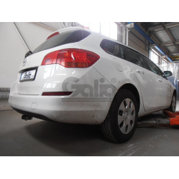 O061C GALIA Полностью оцинкованный фаркоп на Opel Astra J седан/универсал 2009-2015. Подрозетник убирается за бампер. Тип шара: C (горизонтальный съемный). 