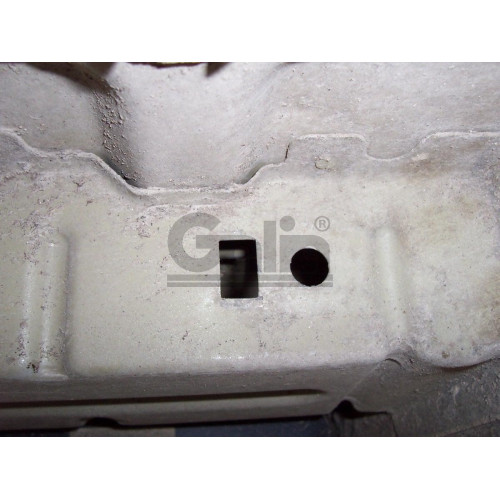 P029C GALIA Полностью оцинкованный фаркоп на Peugeot 206 хетчбек 2003-2010. Подрозетник убирается за бампер. Тип шара: C (горизонтальный съемный). Невидимый вырез бампера. Нагрузки: 1100/50 кг, масса фаркопа 14,07 кг