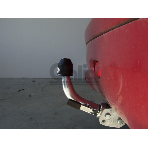P029C GALIA Полностью оцинкованный фаркоп на Peugeot 206 хетчбек 2003-2010. Подрозетник убирается за бампер. Тип шара: C (горизонтальный съемный). Невидимый вырез бампера. Нагрузки: 1100/50 кг, масса фаркопа 14,07 кг