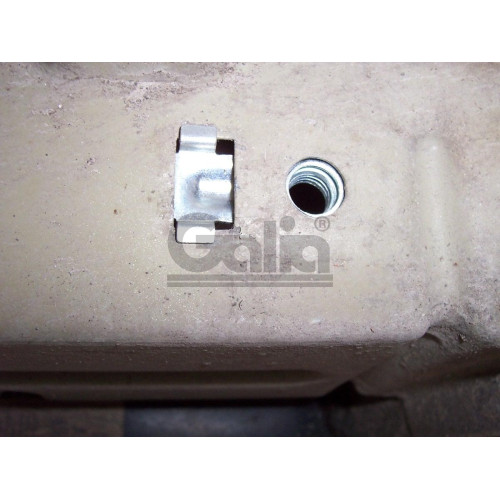 P029C GALIA Полностью оцинкованный фаркоп на Peugeot 206 хетчбек 2003-2010. Подрозетник убирается за бампер. Тип шара: C (горизонтальный съемный). Невидимый вырез бампера. Нагрузки: 1100/50 кг, масса фаркопа 14,07 кг
