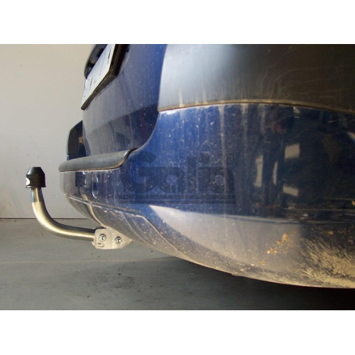 P036C GALIA Полностью оцинкованный фаркоп на Peugeot 307 универсал 2002-2008. Подрозетник убирается за бампер. Тип шара: C (горизонтальный съемный). Установка без снятия и выреза бампера. Нагрузки: 1500/70 кг, масса фаркопа 18,77 кг