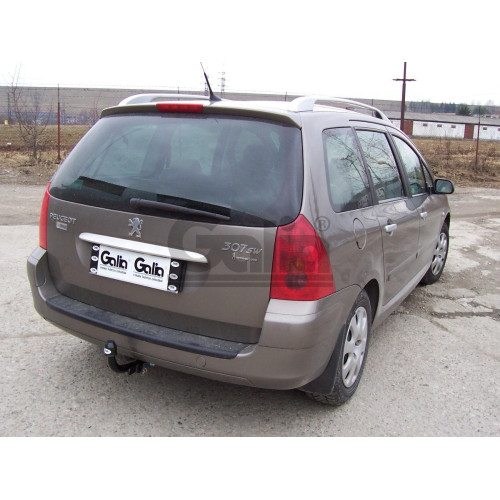 P036C GALIA Полностью оцинкованный фаркоп на Peugeot 307 универсал 2002-2008. Подрозетник убирается за бампер. Тип шара: C (горизонтальный съемный). Установка без снятия и выреза бампера. Нагрузки: 1500/70 кг, масса фаркопа 18,77 кг