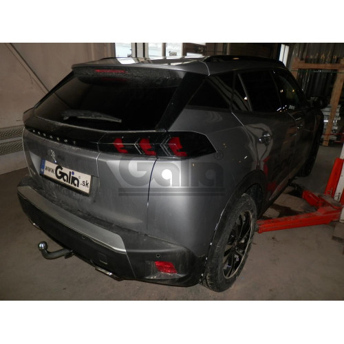 P048C GALIA Полностью оцинкованный фаркоп на Peugeot 2008 2019-. Тип шара: C (горизонтальный съемный). Невидимый вырез бампера. Нагрузки: 1400/75 кг, масса фаркопа 16,37 кг