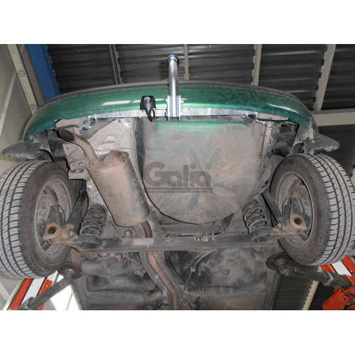 R002A GALIA Полностью оцинкованный фаркоп на Renault Clio 1998-2005. Особенности: Номерной знак на задней двери, вкл. Storia 2005-. Тип шара: A. Установка без снятия и выреза бампера. Нагрузки: 1200/75 кг, масса фаркопа 13,75 кг