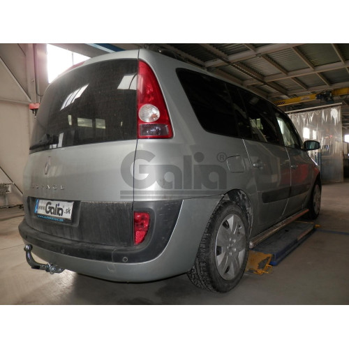 R079A GALIA Полностью оцинкованный фаркоп на Renault Espace 2002-2014, Renault Grand Espace 2003-2014. Подрозетник убирается за бампер. Тип шара: A. Установка без снятия и выреза бампера. Нагрузки: 2000/80 кг, масса фаркопа 19,75 кг
