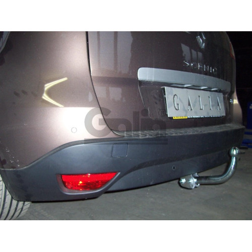 R087C GALIA Полностью оцинкованный фаркоп на Renault Megane III хетчбек 5 дверей 2008-2016, Renault Scenic III 2010-2016. Подрозетник убирается за бампер. Тип шара: C (горизонтальный съемный). Без выреза бампера. Нагрузки: 1300/75 кг, масса фаркопа 18,07 