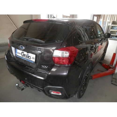 S127C GALIA Полностью оцинкованный фаркоп на Subaru XV 2011-2017. Подрозетник убирается за бампер. Тип шара: C (горизонтальный съемный). Невидимый вырез бампера. Нагрузки: 1600/75 кг, масса фаркопа 15,47 кг