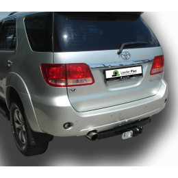 T122-F Лидер-плюс ТСУ для Toyota Fortuner 2005-2013, 2013-2017 без снятия и выреза бампера. Тип шара: F. Нагрузки: 2000/100 кг, масса фаркопа 19,9 кг (без электрики в ком