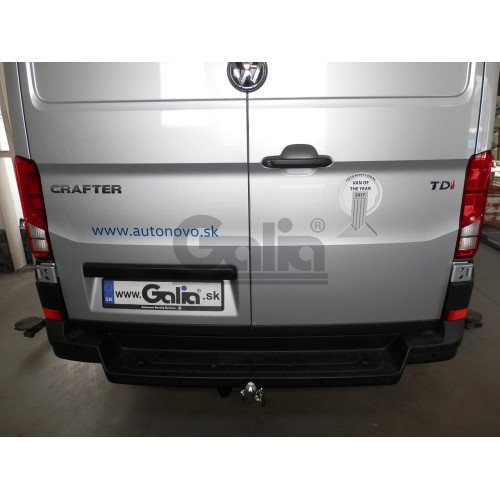 V085C GALIA Полностью оцинкованный фаркоп на Volkswagen Crafter II фургон со ступенькой, одинарные колеса сзади 2017-, MAN TGE фургон со ступенькой 2016-. Без выреза бампера. Тип шара: C (горизонтальный съемный). Нагрузки: 3500/150 кг, масса фаркопа 28,37