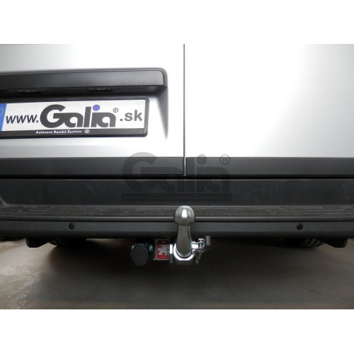V085C GALIA Полностью оцинкованный фаркоп на Volkswagen Crafter II фургон со ступенькой, одинарные колеса сзади 2017-, MAN TGE фургон со ступенькой 2016-. Без выреза бампера. Тип шара: C (горизонтальный съемный). Нагрузки: 3500/150 кг, масса фаркопа 28,37