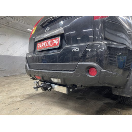 NXT-07-991124.00 PT GROUP Фаркоп с нержавеющей накладкой на Nissan X-Trail T31 2007-2014 без подрезки бампера. Тип шара: E (легкосъемный шар под квадрат). Нагрузки: 220