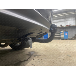 3073-A ORIS Фаркоп на Lexus RX350 2009-2015. Необходима подрезка бампера. Тип шара: A. Нагрузки: 1500/75 кг, масса фаркопа 20,7 кг (без электрики в комплекте)