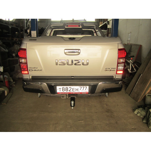 FA 0996-E Бизон Фаркоп на Isuzu D-MAX 2012-2021 без подрезки бампера. Тип шара: E (легкосъемный шар под квадрат). Нагрузки: 3500/120 кг. Не комплектуется электрикой