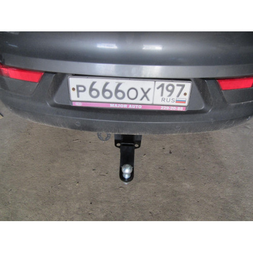 FA 1006-E Бизон Фаркоп на Kia Sportage 2010-2016 без подрезки бампера. Тип шара: E (легкосъемный шар под квадрат). Нагрузки: 2800/120 кг. Не комплектуется электрикой