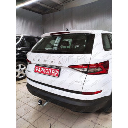 S120A GALIA Полностью оцинкованный фаркоп на Skoda Kodiaq 2WD, 4WD 2017-2023, 2023-. Тип шара: A. Невидимый вырез бампера. Нагрузки: 2600/140 кг, масса фаркопа 15,72 кг