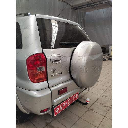 7831 Трейлер Фаркоп для Toyota RAV4 2000-2006, Chery Tiggo 2006-2011 без снятия и подрезки бампера. Тип шара: A. Нагрузки: 1200/60 кг, масса фаркопа 14 кг (без электрики в комплекте)